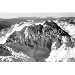 Massif du Vignemale en vue aérienne